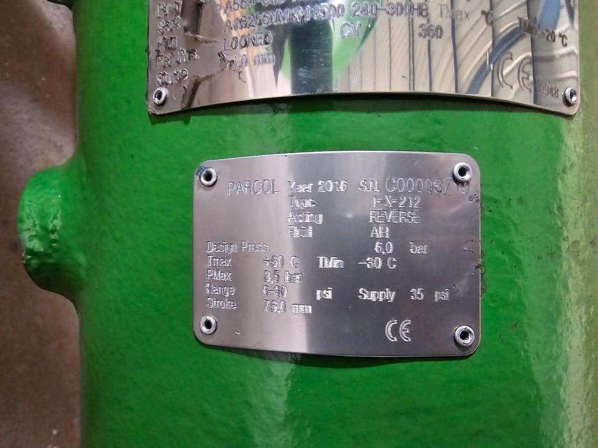 Used VEGA CONTROL VALVE 1-6940