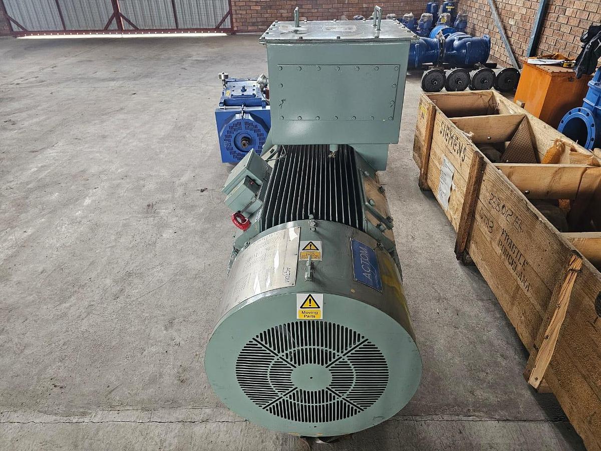 Used 200KW INDUCTION MOTOR