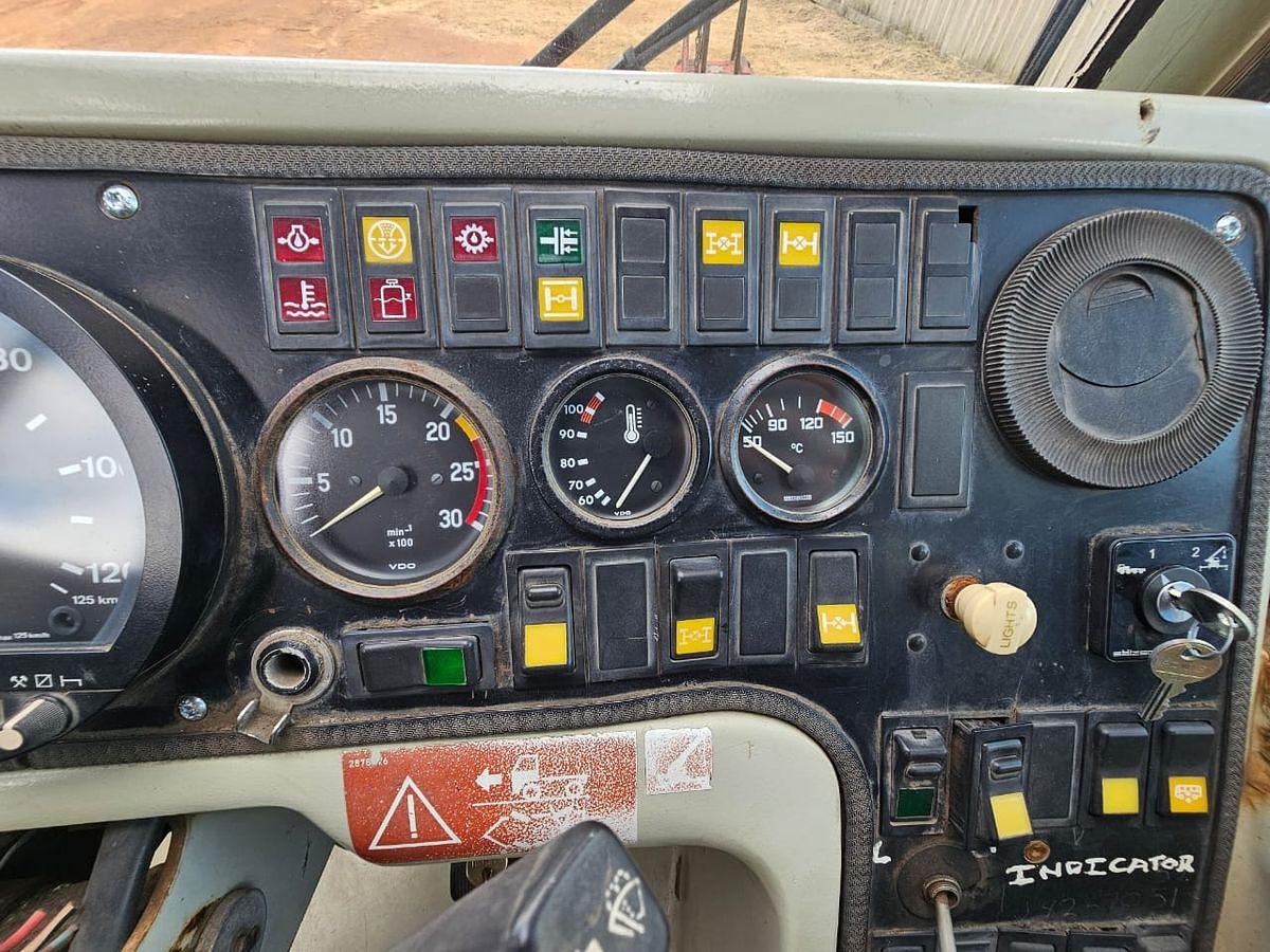 Used 30 TONNES CAPACITY FUAN CRANE - OPERATIONAL