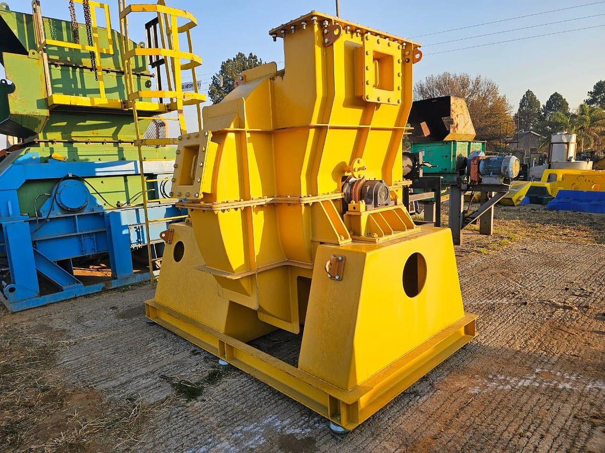 Used 90 5RP3 UNIVERSAL FAN WITH 90 KW ELECTRIC MOTOR