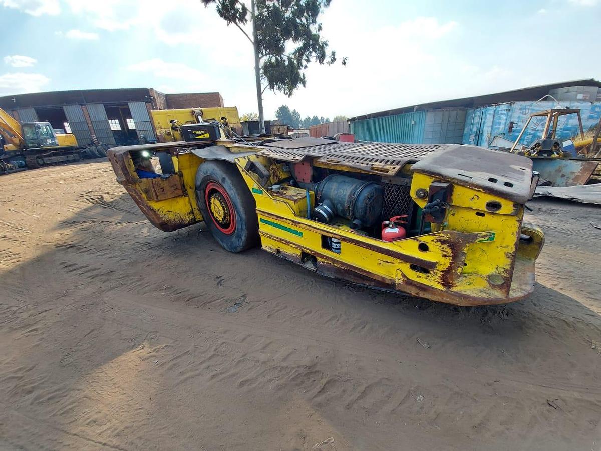 Used ATLAS COPCO ST600 RUNNER LHD