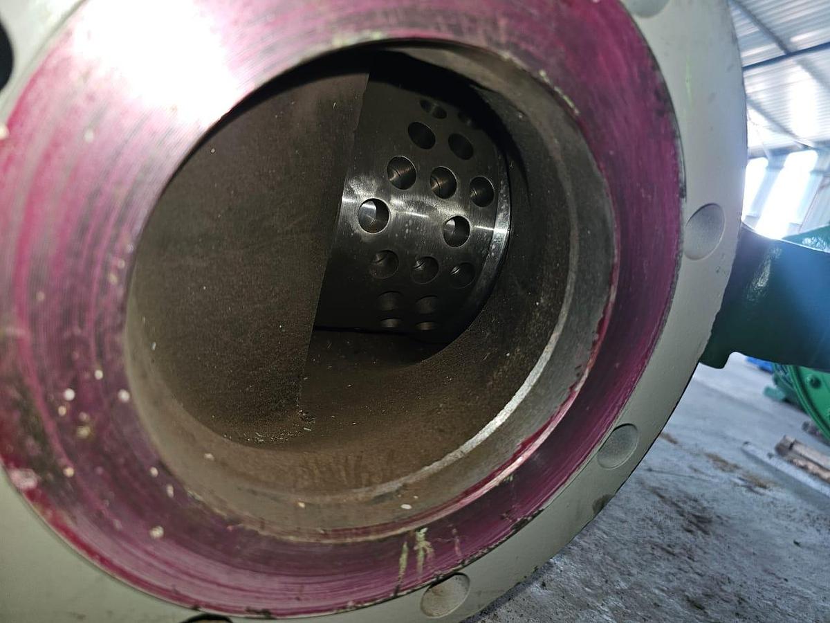 Used VEGA CONTROL VALVE 1-6940