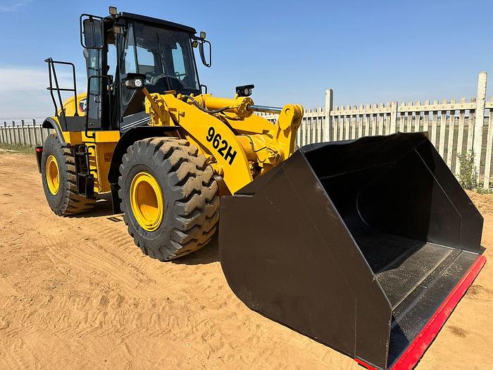 Used CATERPILLAR 962H FRONT END LOADER (RUNNER)