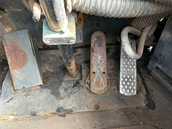 Used BELL TRACTOR (RUNNER)