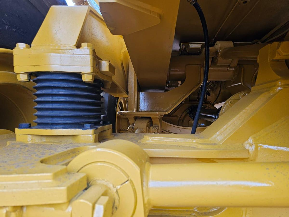 Used BELL ADT B40D 6X6 (USED)