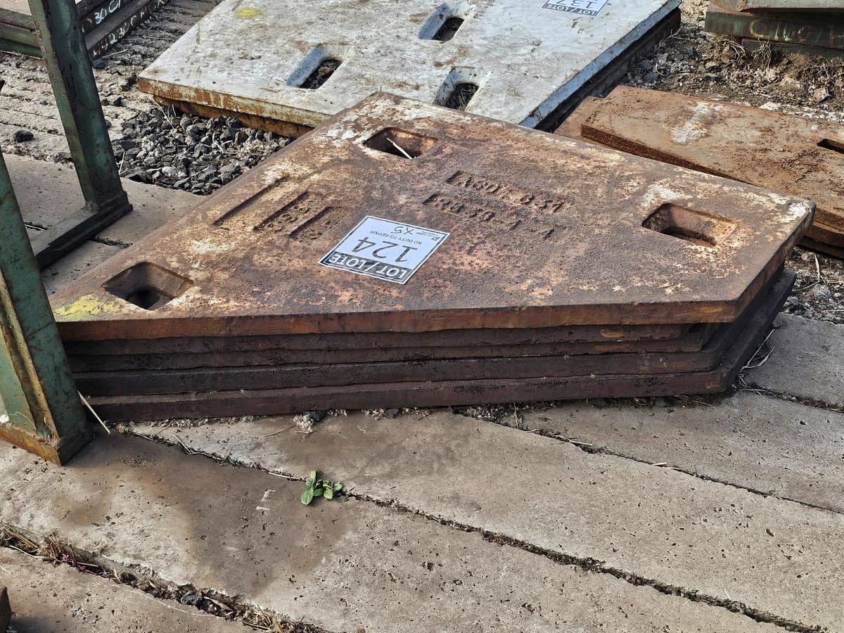 Used OSB RH TOGGLE PLATES