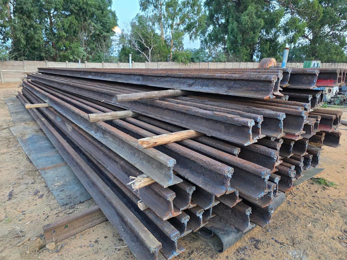 Used RAILWAY TRACKS(USED)