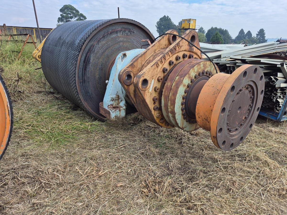 Used COMPLETE DRIVE PULLEY UNIT