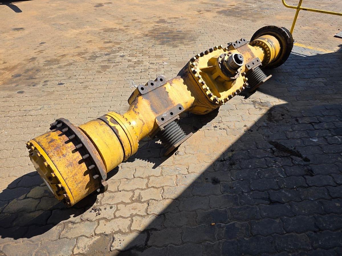 Used CAT UNDERGROUND MACHINE DIFF (USED)