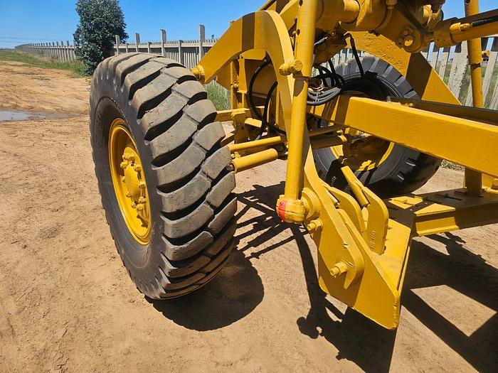 Used 120 G GRADER (RUNNER)