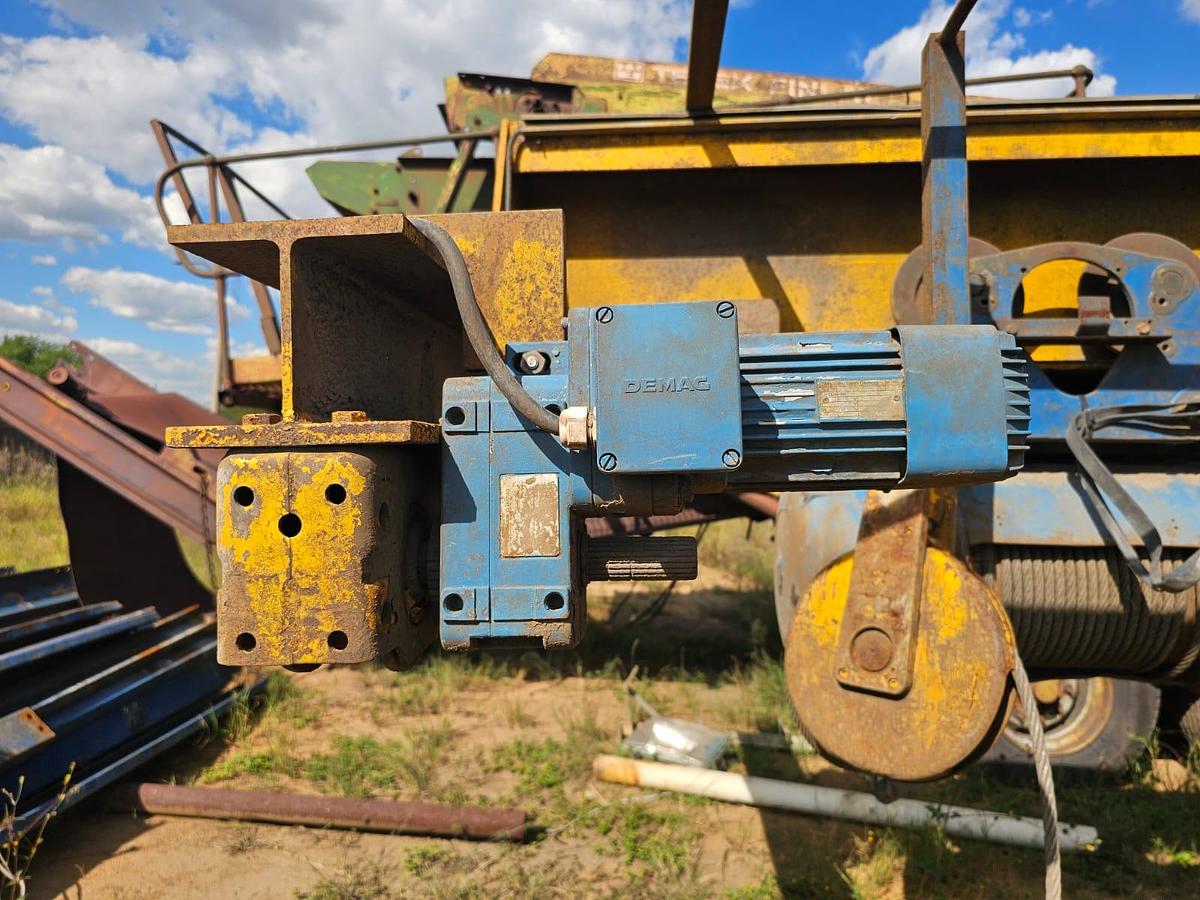 Used 5 TON OVERHEAD CRANE WITH REMOTE 2 X ELECTRIC 7.5 KW ELECTRIC MOTORS AND GEARBOX REMOTE GENERAL INFORMATION S