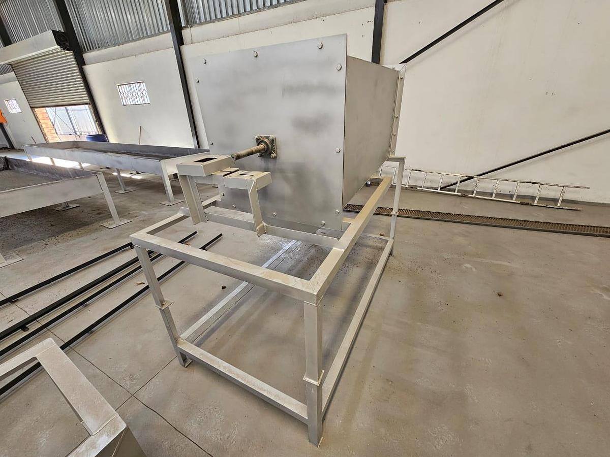Used SS304 STAINLESS STEEL GRAINING SIFTING MACHINE UNIT