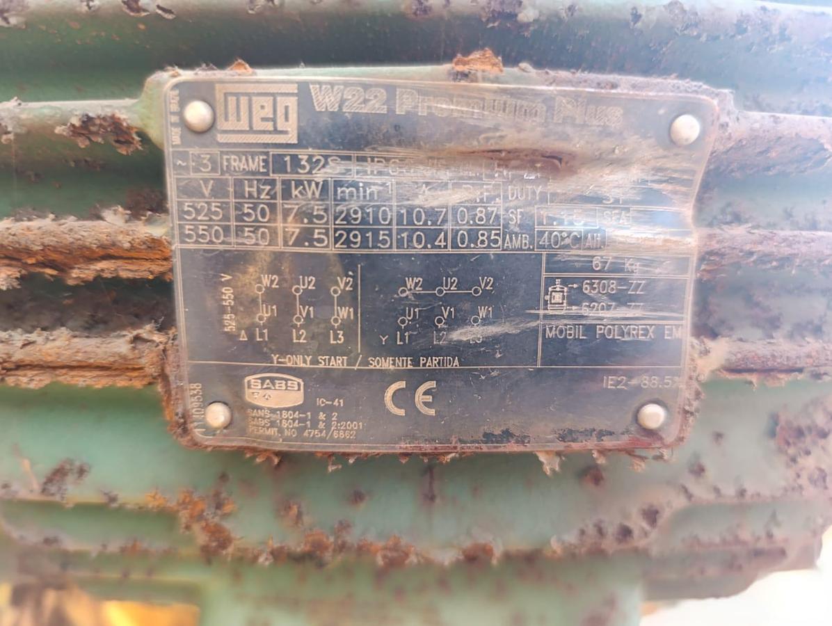 Used SHOOT WITH FAN AND 7.5 KW ELECTRIC MOTOR