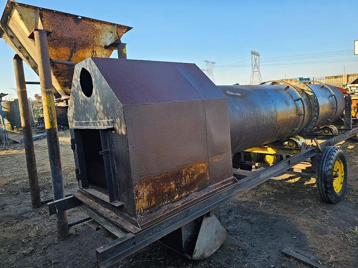 Used ASPHALT TAR MIXER WITH FEEDER BIN, MOTORS AND FLAME HEATER