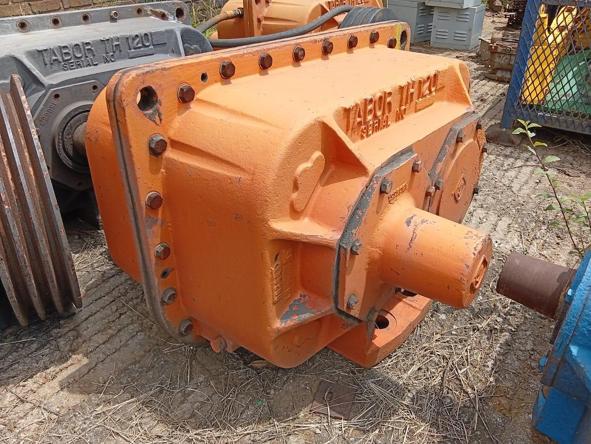 Used TABOR TH 120 VIBRATING SCREEN MECHANISM (EXCITER)