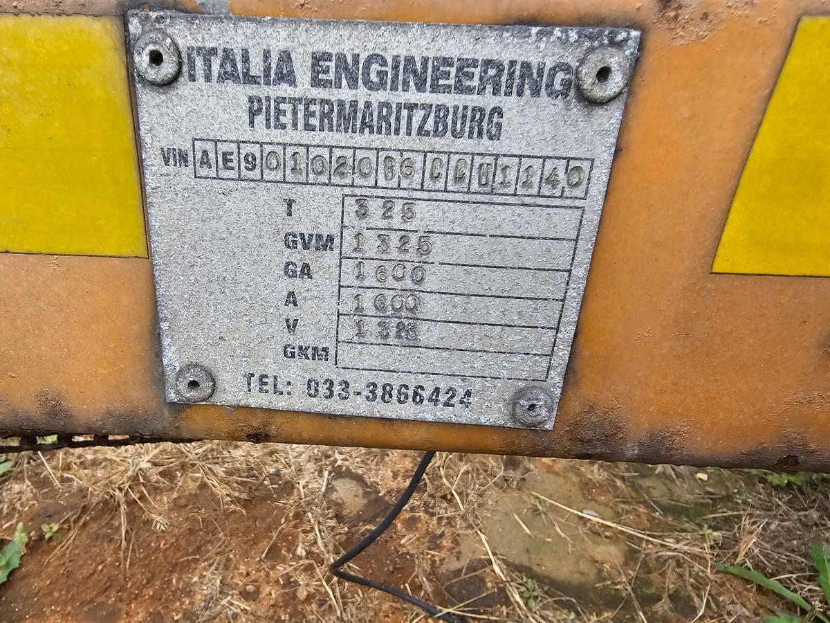 Used 850 LITRE SINGLE AXLE WATER TANKER TRAILER