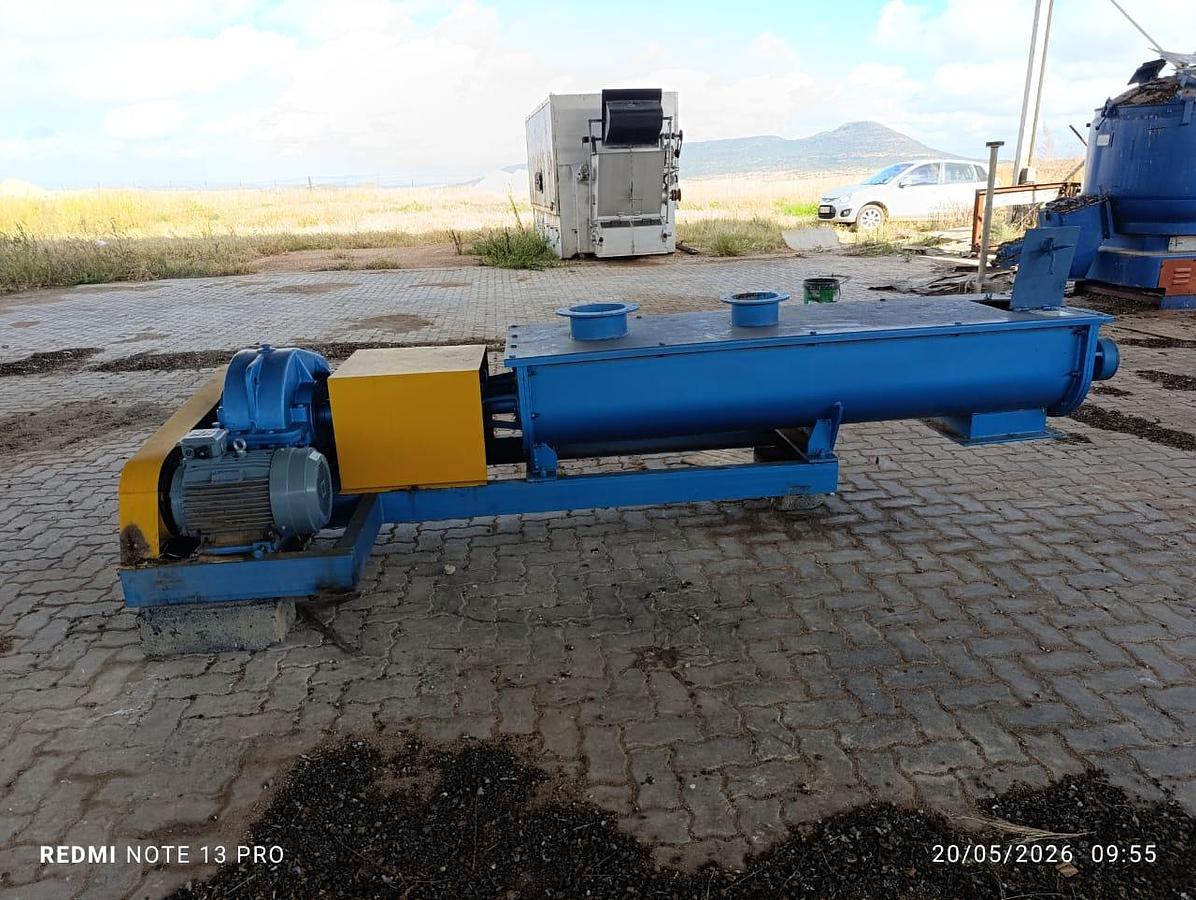 Used HORIZONTAL DOUBLE SHAFT MIXER WITH 7.5KW ELECTRIC MOTOR
