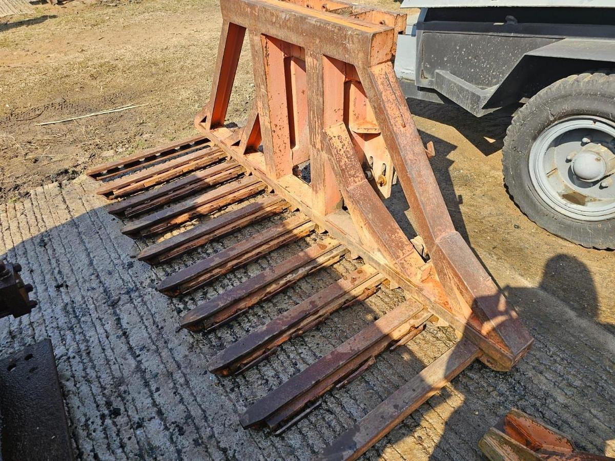 Used FORKLIFT ATTACHMENT