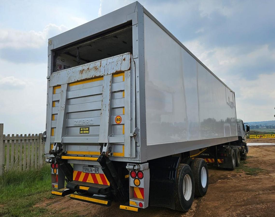 Used INSULATED TRUCK TRAILER WITH TAIL LIFT - OPERATIONAL - WITH NATIS - TRUCK NOT INCLUDED