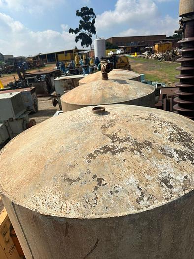 Used 1 100 LITRE GALVANIZED TANKS (NOT TESTED)