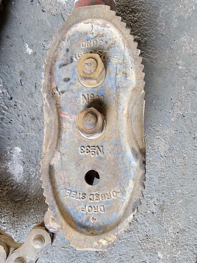 Used 4 INCH CHAIN WRENCH