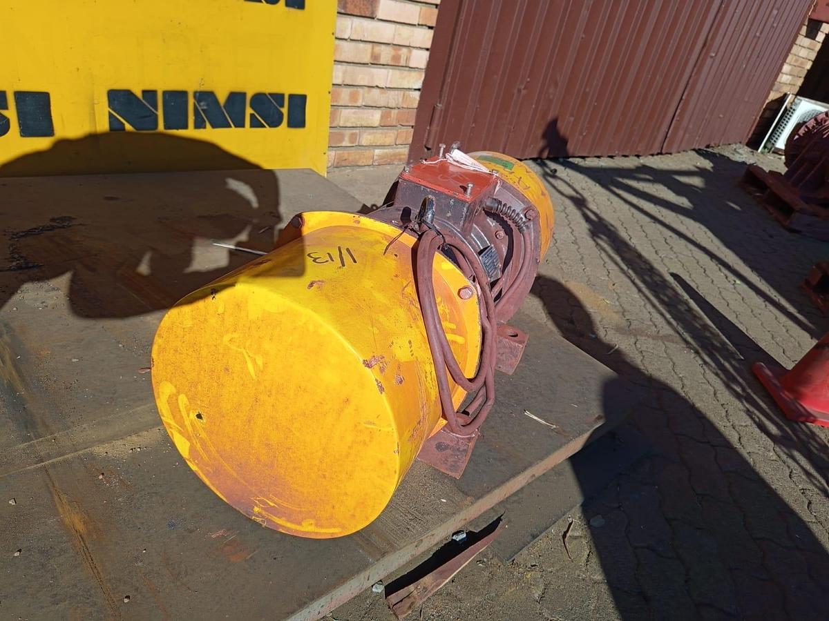 Used VIBRATING MOTOR 6KW