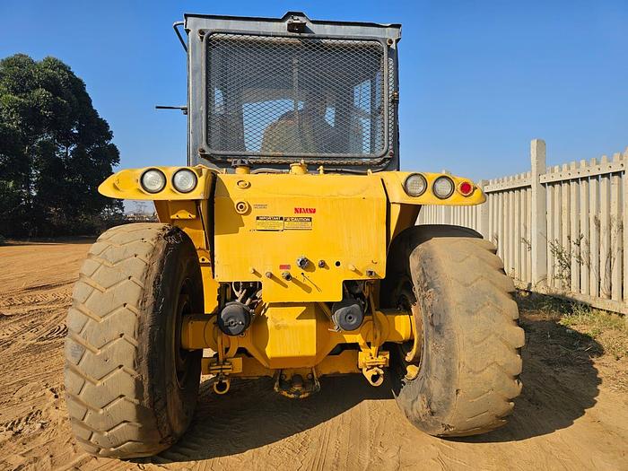 Used BELL TRACTOR (RUNNER)