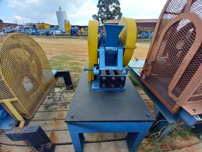 Used JAW CRUSHER 