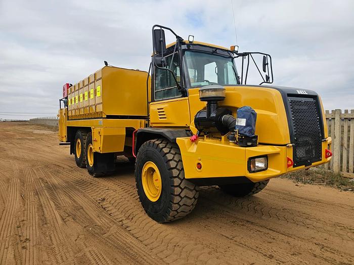 Used BELL B25D 6X6 FULLY EQUIPPED ARTICULATED SERVICE TRUCK/UNIT (RUNNER)