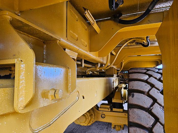 Used BELL B25D 6X6 FULLY EQUIPPED ARTICULATED SERVICE TRUCK/UNIT (RUNNER)