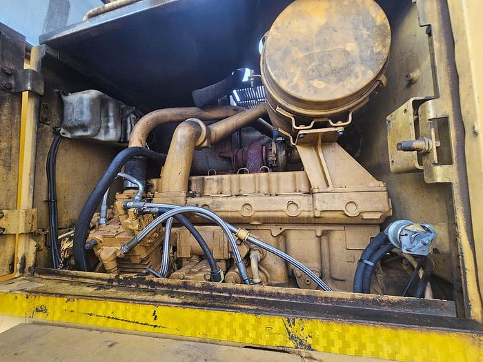 Used CATERPILLAR 140H GRADER (RUNNER)