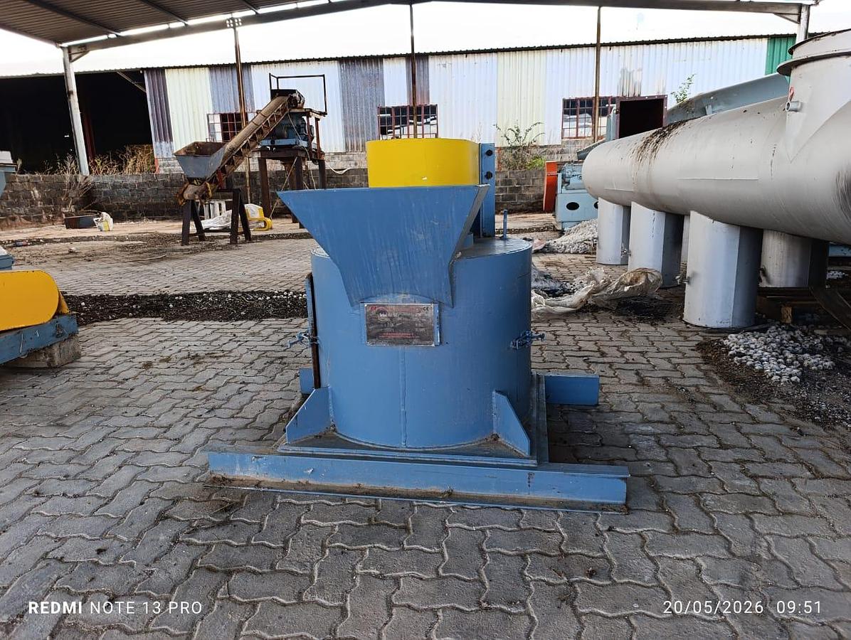 Used NEW VERTICAL IMPACT CRUSHER WITH 15 KW ELECTRICAL MOTOR