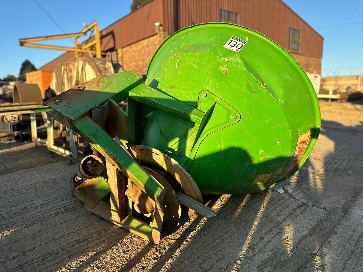 Used EUROSPAND FINE SEED SPREADER NOT TESTED)