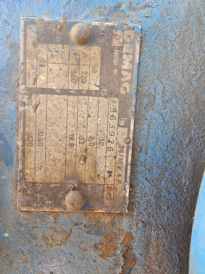 Used 5 TON OVERHEAD CRANE WITH REMOTE 2 X ELECTRIC 7.5 KW ELECTRIC MOTORS AND GEARBOX REMOTE GENERAL INFORMATION S