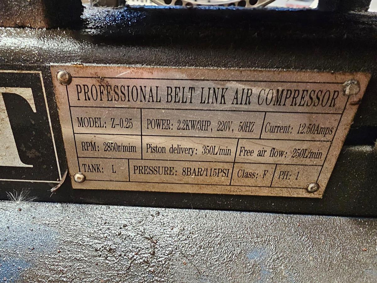 Used MAC AFRIC ZX-0.25 BELT-DRIVEN AIR COMPRESSOR - NOT TESTED