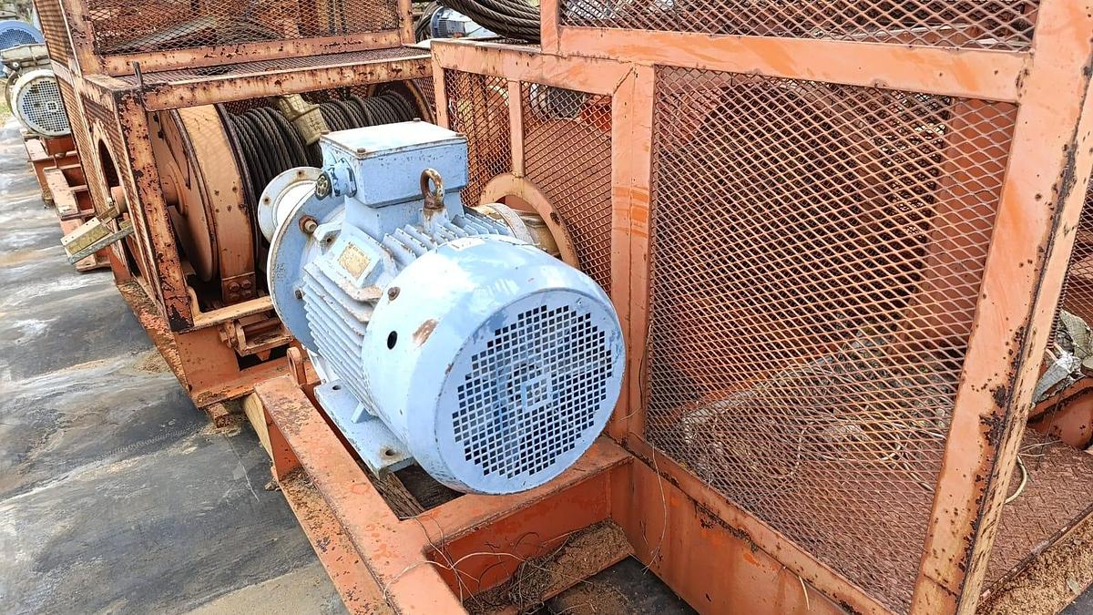 Used 22KW SINGLE DRUM WINCH WITH MOTORIZED GEARBOX(USED)