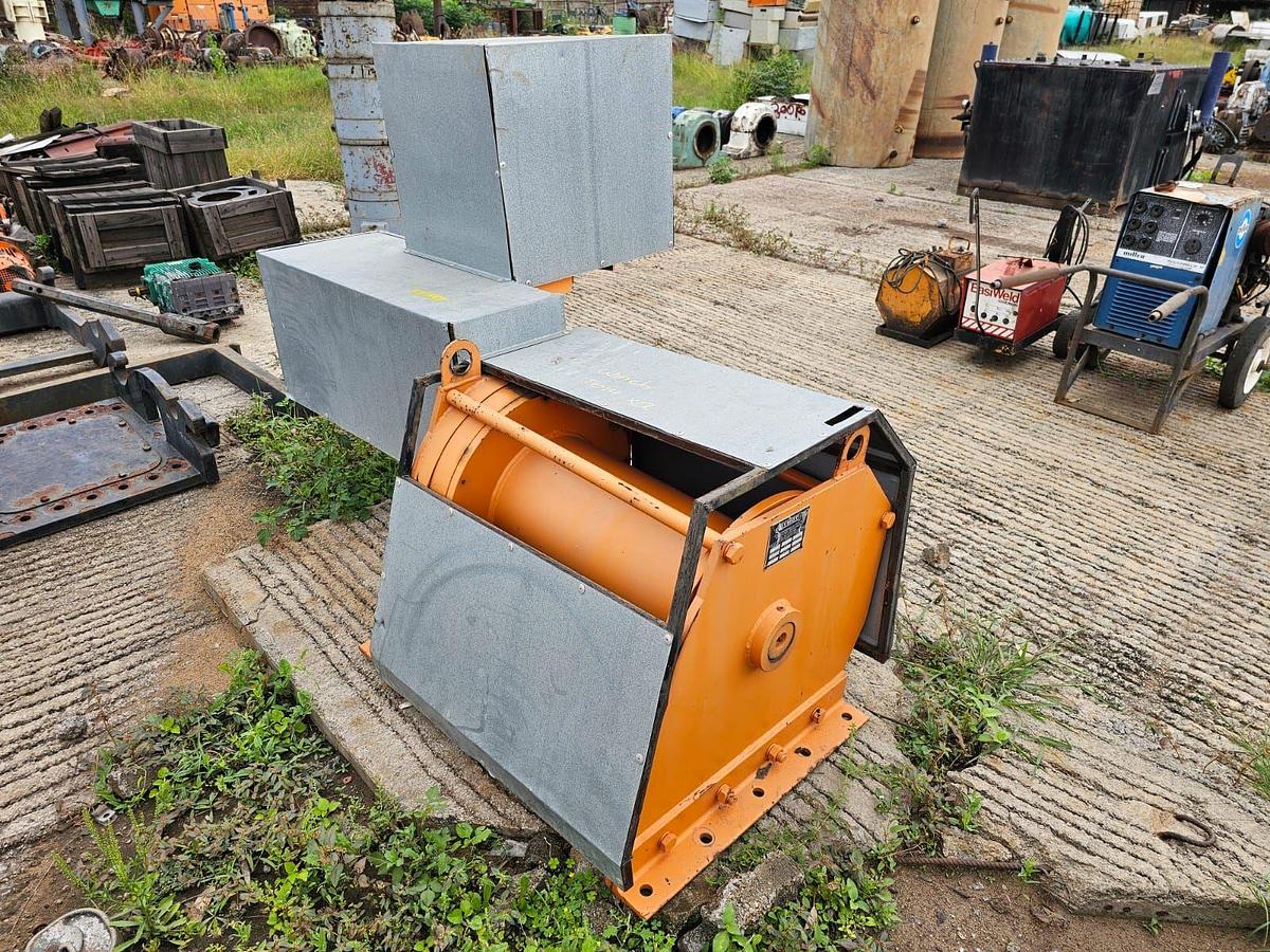 Used DYMOT GEARBOX WITH ELECTRIC MOTOR IN ENCLOSURE AND ELECTRIC BOX