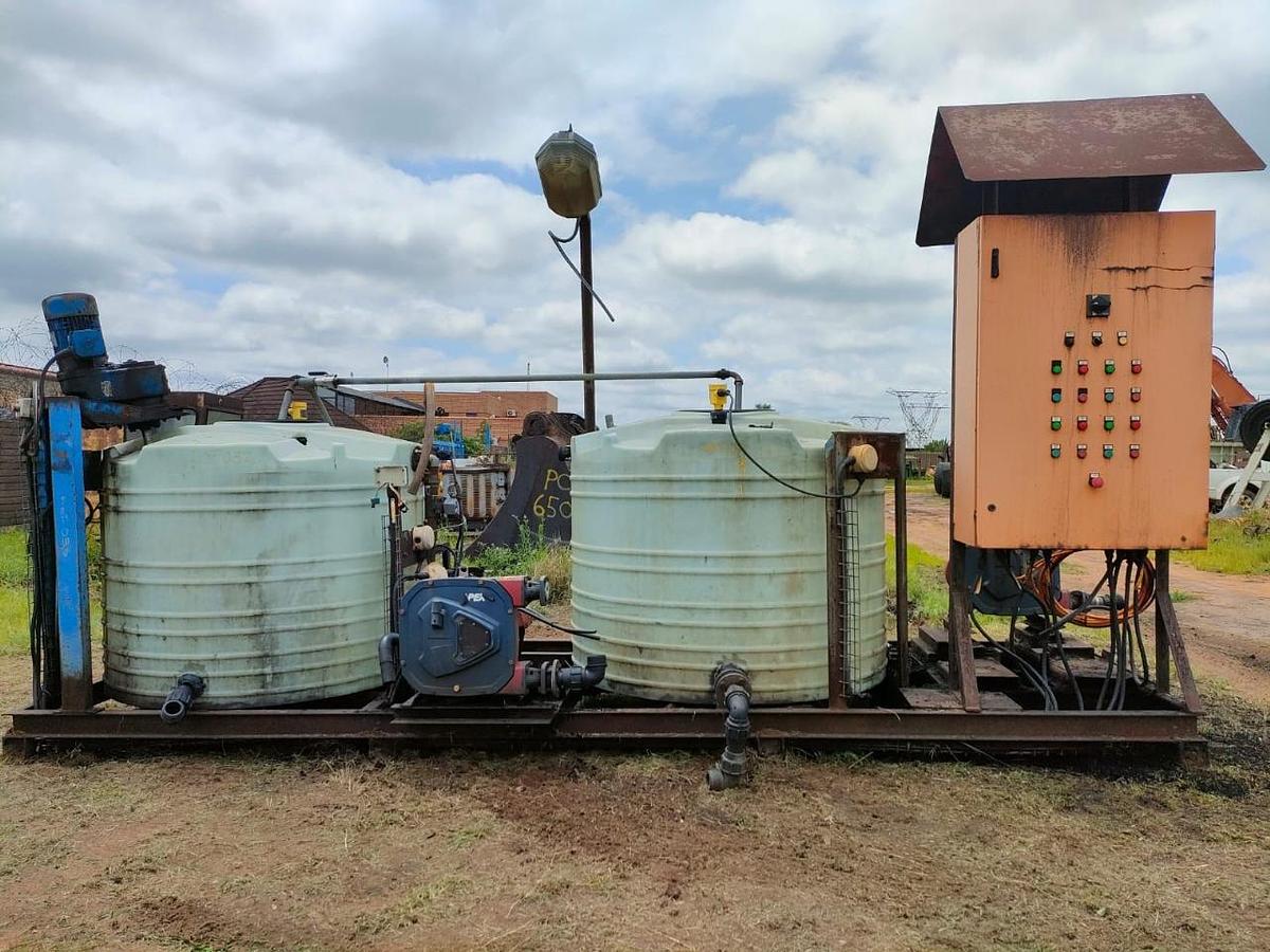 Used AGGREGATE TANKS WITH 2 SEW PERITECTIC PUMPS AND 1 MOTOR