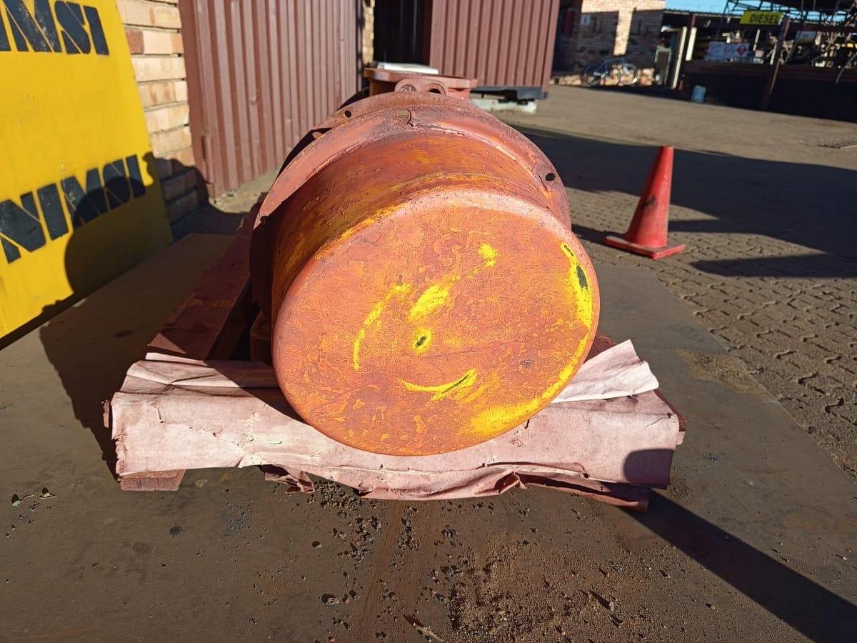 Used SUBMERSIBLE PUMP 400V