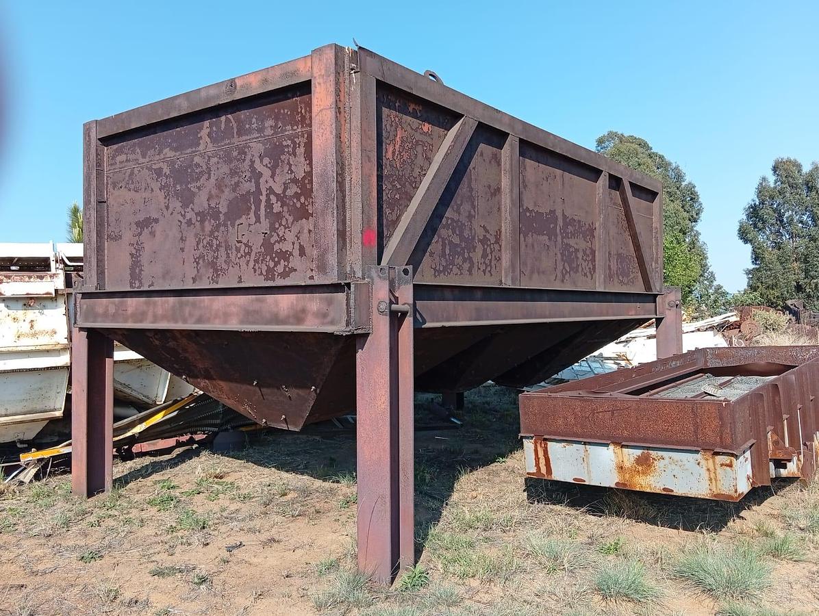Used SKID BIN / CHUTE