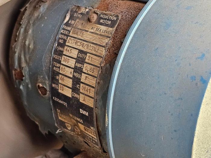 Used  BAC BALTIMORE AIRCOIL HEAT EXCHANGER & STAINLESS STEEL CHILLER & FAN(NOT TESTED)