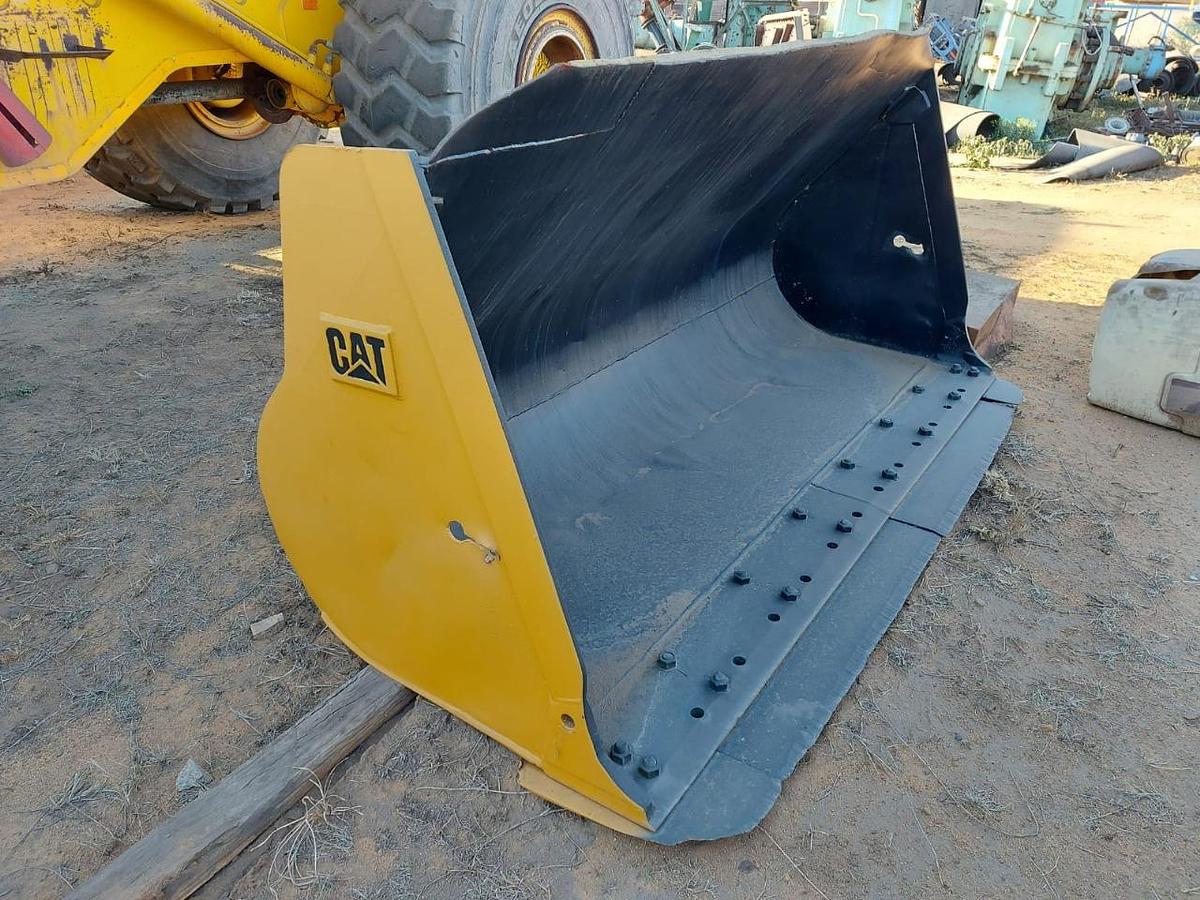 Used CAT FRONT END LOADER BUCKET