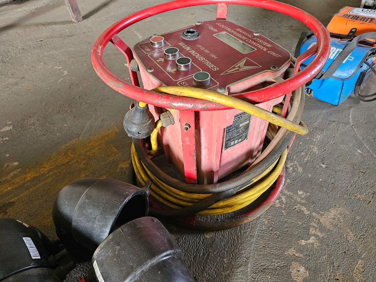 Used MANUAL INDUCTION ELECTROFUSION WELDER UNIT WITH FITTINGS