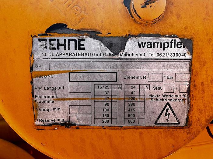 Used KRUPP KMK 5120 ALL TERRAIN 120 TON CRANE (RUNNER)