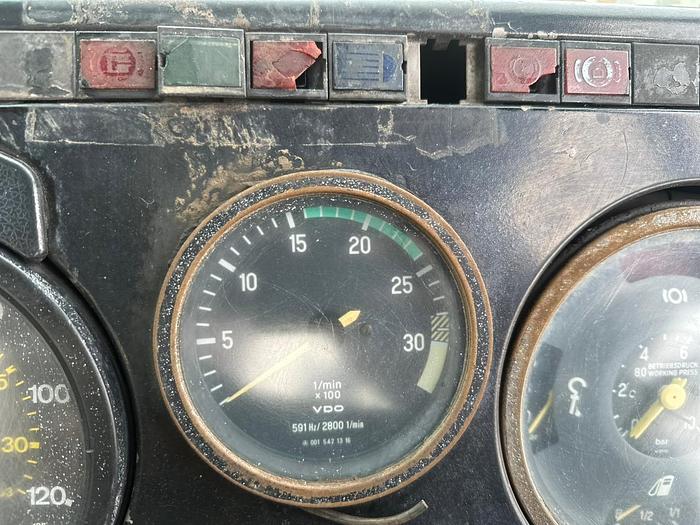 Used MERCEDES BENZ 1213 TRUCK WITH MOUNTED CRANE (NON-RUNNER)