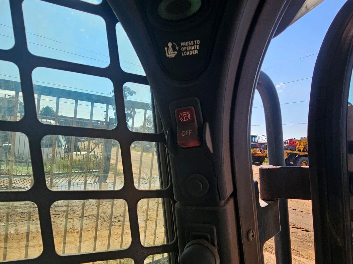 Used BOBCAT S450 SKID STEER LOADER (HARNASS NOT INCLUDED)