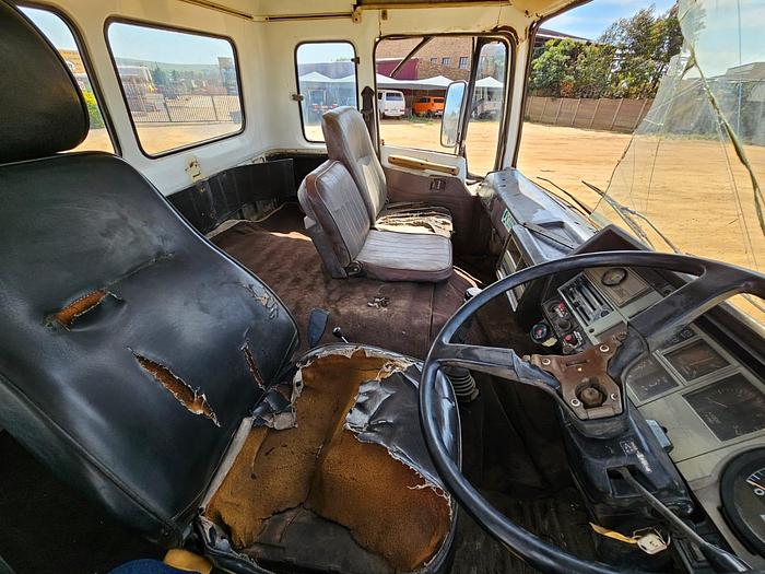 Used TOYOTA HINO TRUCK (TRUCK ONLY)(RUNNER)