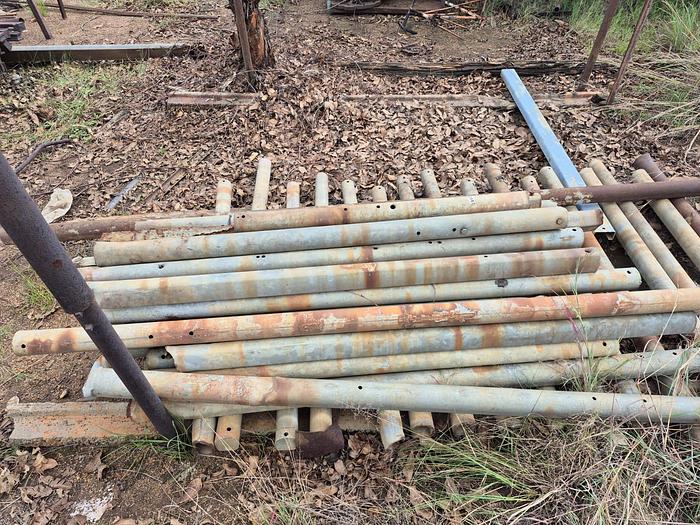 Used FENCING POLES