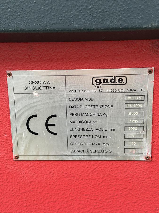 Usato CESOIA A GHIGLIOTTINA GADE 8/10 REGISTRO MOTORIZZATO