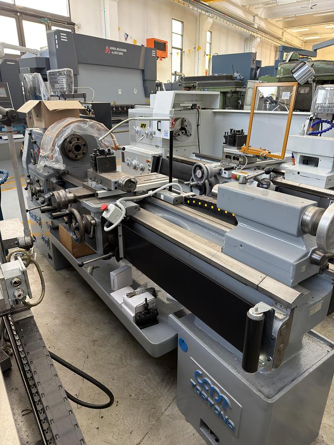 Usato TORNIO CMT URSUS 200 - 200X1500 FORO 55